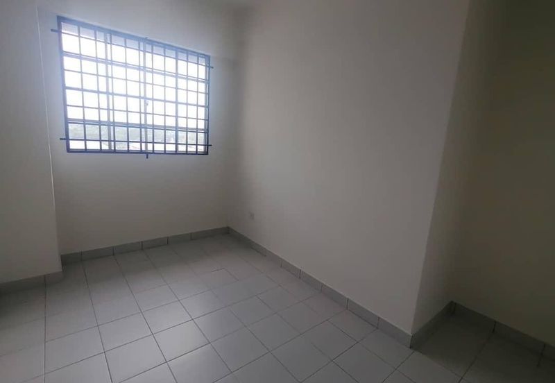 Sri Impian Apartment, Larkin Perdana