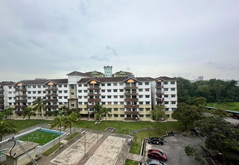 Sri Kenari Apartment