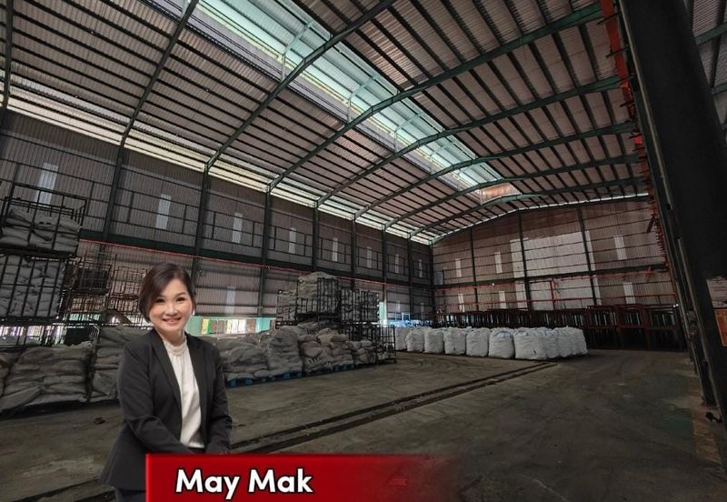 Detached Factory Warehouse Alor Gajah High Ceiling Big Land Gas Passing in Front for Sale 