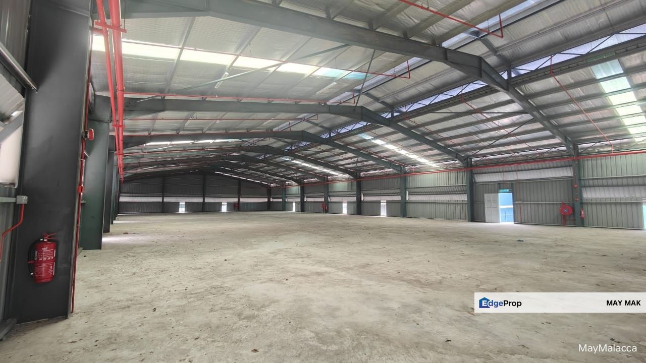 Detached Factory Warehouse Ayer Keroh Heights Industrial Park Good Condition for Sale , Melaka, Ayer Keroh