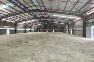Detached Factory Warehouse Ayer Keroh Heights Industrial Park Good Condition for Sale 
