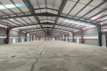 Detached Factory Warehouse Ayer Keroh Heights Industrial Park Good Condition for Sale 
