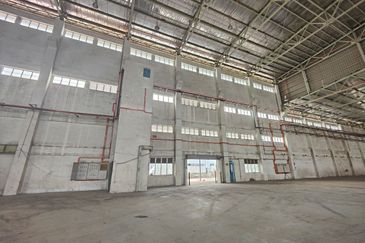 Detached Factory Warehouse Merlimau Industrial Park Melaka High Ceiling Big Land for Sale