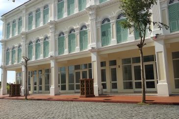 3 Storey Shop Lot Kota Laksamana Melaka Town For Sale 