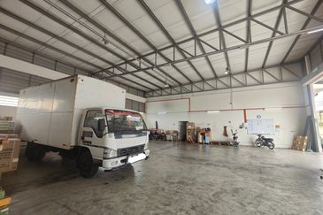 Detached 1 Storey Factory Warehouse Rembia Alor Gajah Melaka for Sale