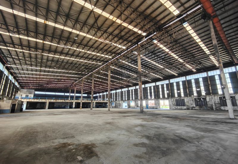 Factory Warehouse Melaka Tengah Heavy Industry Park High Ceiling Gas Passing Selling Below Bank Value