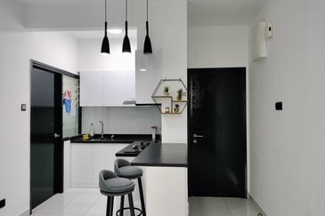 Impiana Sky Residensi @ The Earth