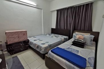 Anjung Hijau (Greenfield Apartment)