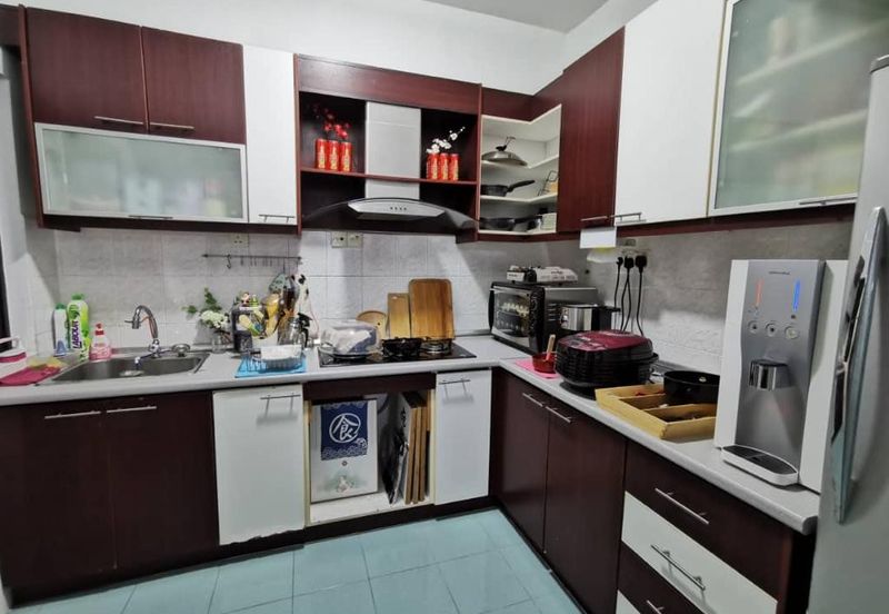 Anjung Hijau (Greenfield Apartment)