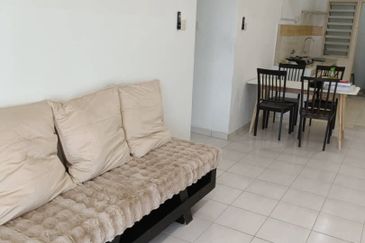 Anjung Hijau (Greenfield Apartment)