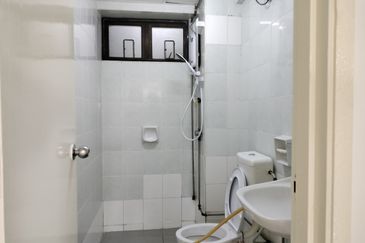 Anjung Hijau (Greenfield Apartment)