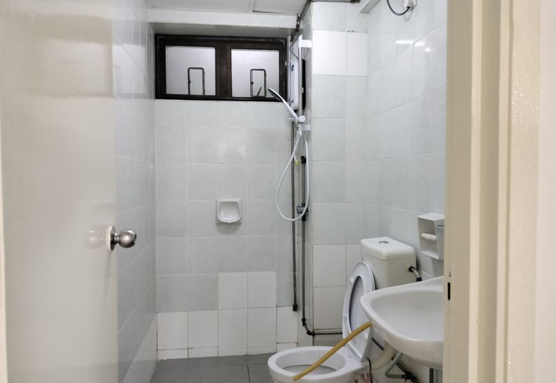 Anjung Hijau (Greenfield Apartment)