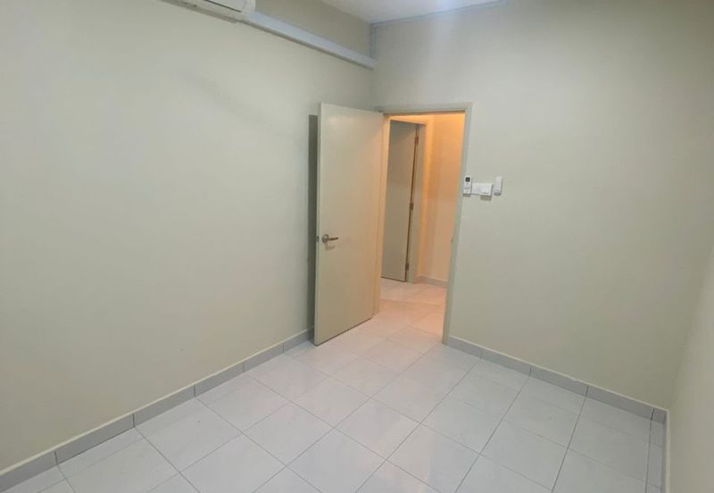 Impiana Sky Residensi @ The Earth