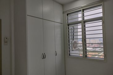 Impiana Sky Residensi @ The Earth