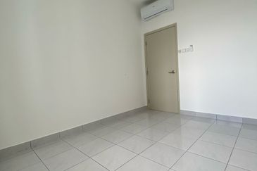 Impiana Sky Residensi @ The Earth