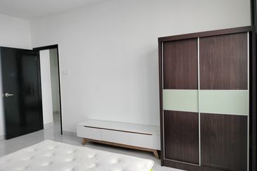 Impiana Sky Residensi @ The Earth