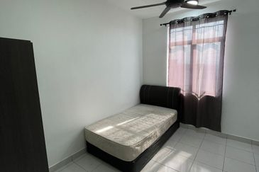 Impiana Sky Residensi @ The Earth