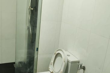 V12 Sovo (Menara Suria)