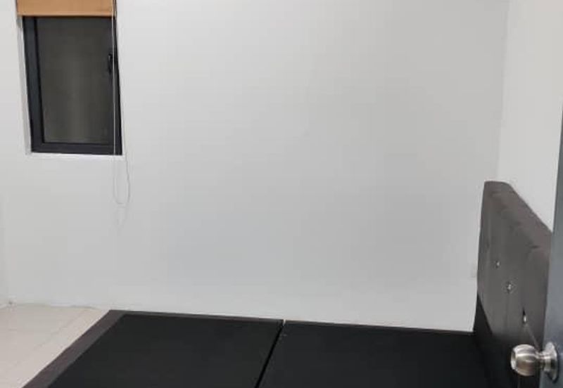 V12 Sovo (Menara Suria)