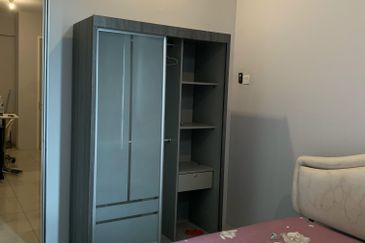 V12 Sovo (Menara Suria)