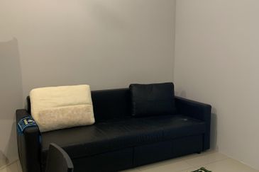 V12 Sovo (Menara Suria)