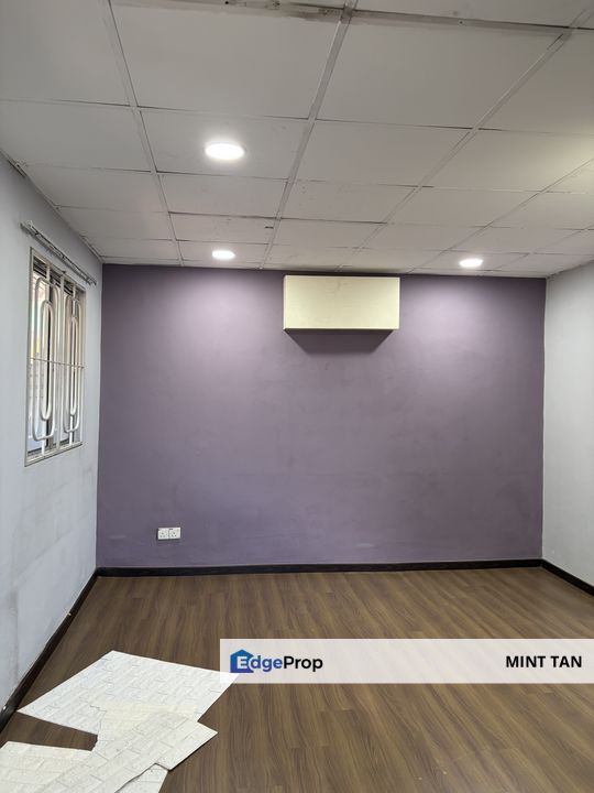 Taman Bukit Kuchai Puchong 1.5 Storey Terrace 20x80 5 Rooms Near Old Klang Road Kinrara Bukit Jalil, Selangor, Bandar Kinrara Puchong