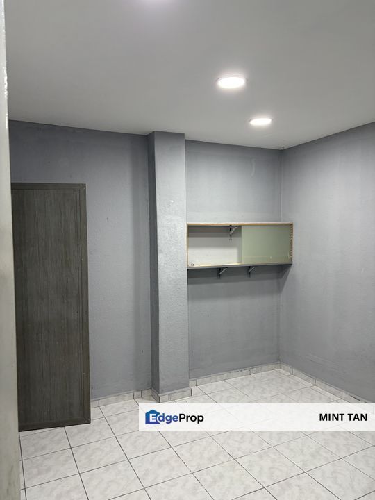 Taman Bukit Kuchai Puchong 1.5 Storey Terrace 20x80 5 Rooms Near Old Klang Road Kinrara Bukit Jalil, Selangor, Bandar Kinrara Puchong