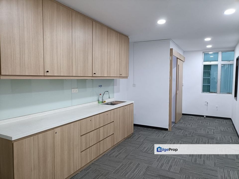 Renovated ready office at Desa Tebrau for rent , Johor, Johor Bahru