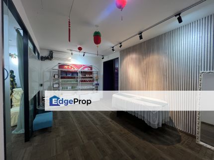 Southkey renovated fully furnished office , Johor, Johor Bahru
