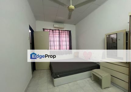 Double sty for rent partly furnished , Johor, Skudai