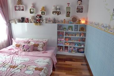 Papillon Desahill Condominium