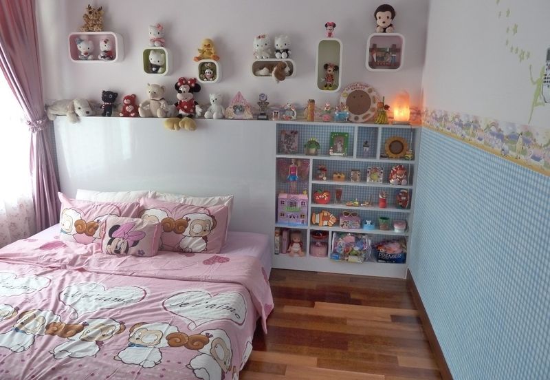 Papillon Desahill Condominium