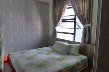 Papillon Desahill Condominium