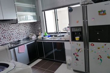 Papillon Desahill Condominium