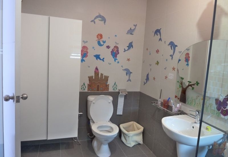 Papillon Desahill Condominium