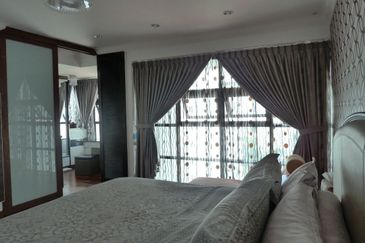 Papillon Desahill Condominium