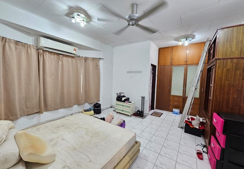 Jalan Bukit Mewah 82