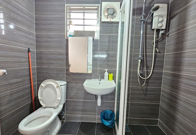 Jalan Bukit Mewah 82