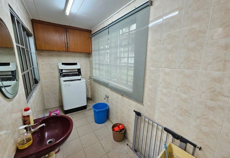 Jalan Bukit Mewah 82