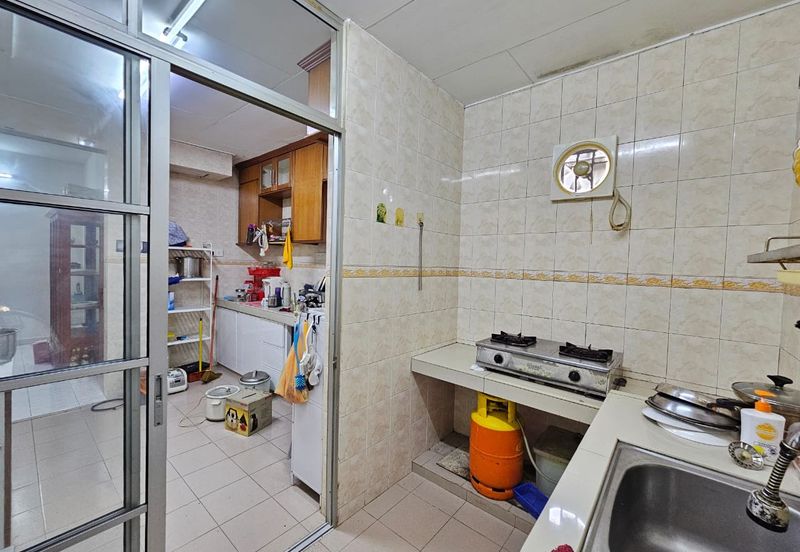 Jalan Bukit Mewah 82