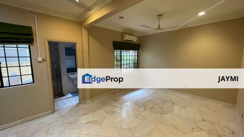 Super Nice Single Storey Semi D Ground Floor at Taman Equine foe Rent   , Selangor, Seri Kembangan
