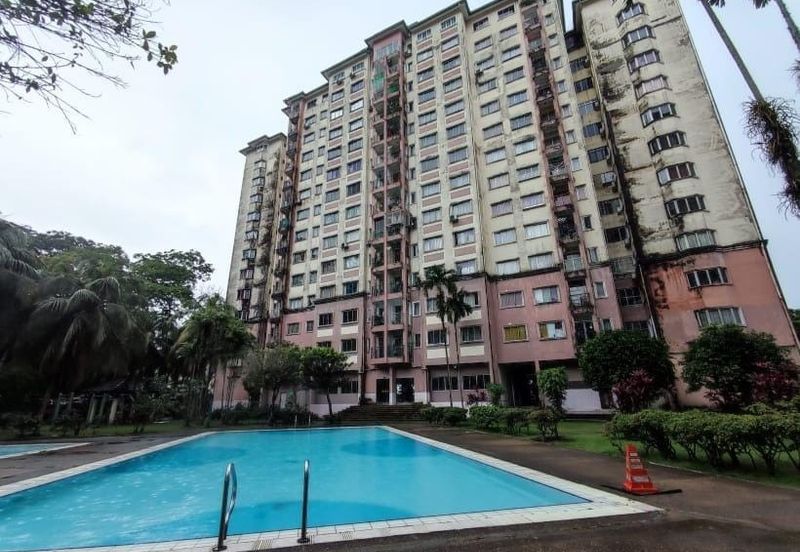 Menara Jade (Jade Tower), Taman Bukit Indah