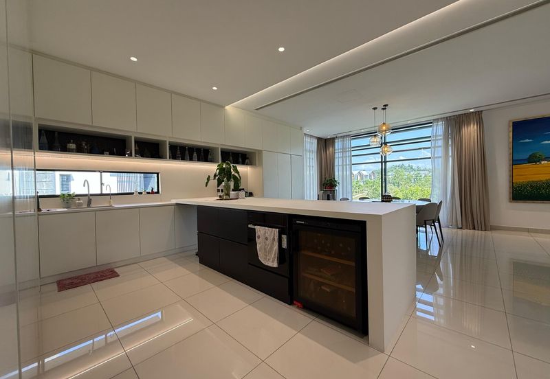 Super Nice 2.5 Storey Bungalow @ Jade Hills Kajang for Sale