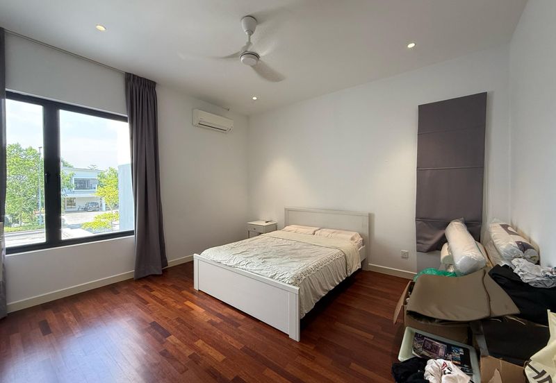 Super Nice 2.5 Storey Bungalow @ Jade Hills Kajang for Sale