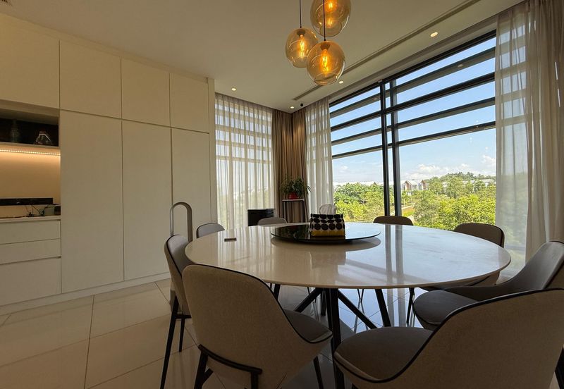 Super Nice 2.5 Storey Bungalow @ Jade Hills Kajang for Sale