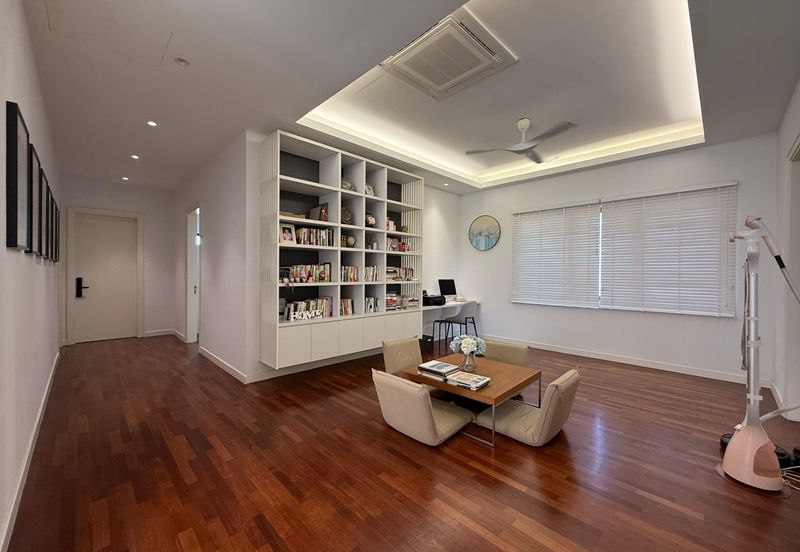 Super Nice 2.5 Storey Bungalow @ Jade Hills Kajang for Sale