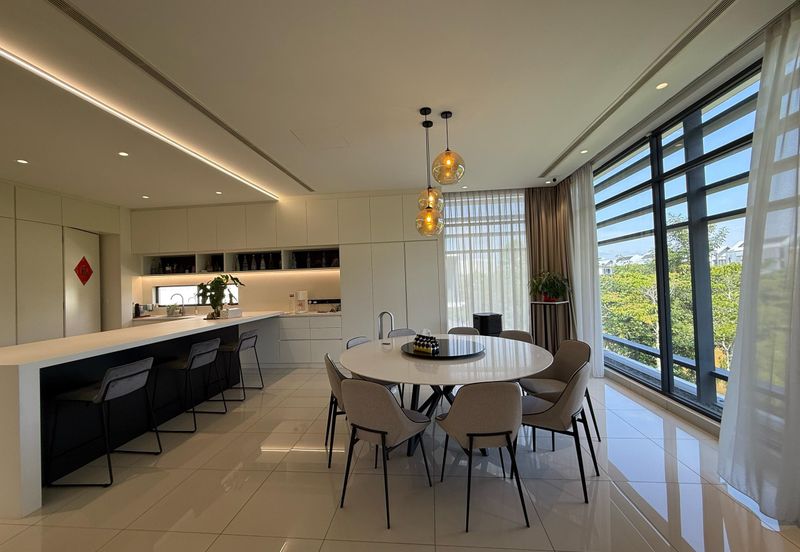 Super Nice 2.5 Storey Bungalow @ Jade Hills Kajang for Sale