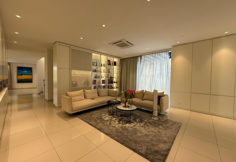 Super Nice 2.5 Storey Bungalow @ Jade Hills Kajang for Sale