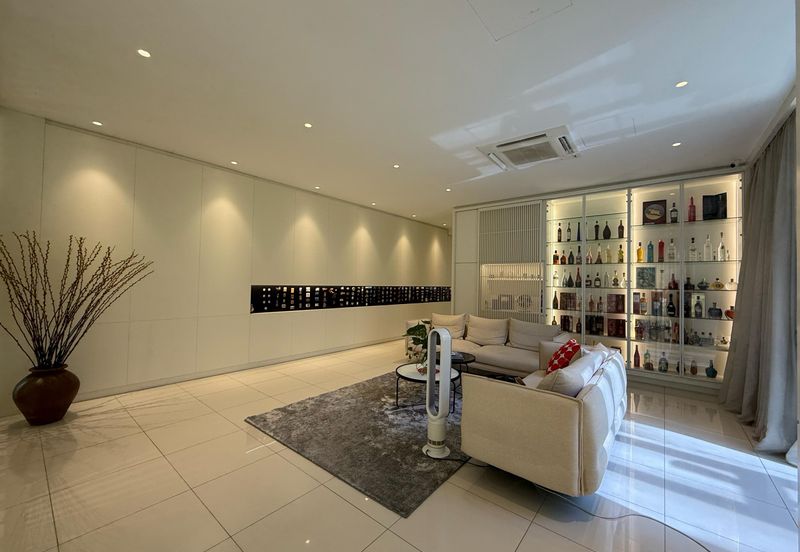 Super Nice 2.5 Storey Bungalow @ Jade Hills Kajang for Sale