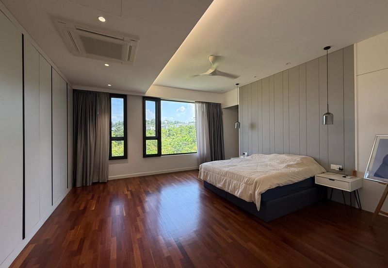 Super Nice 2.5 Storey Bungalow @ Jade Hills Kajang for Sale